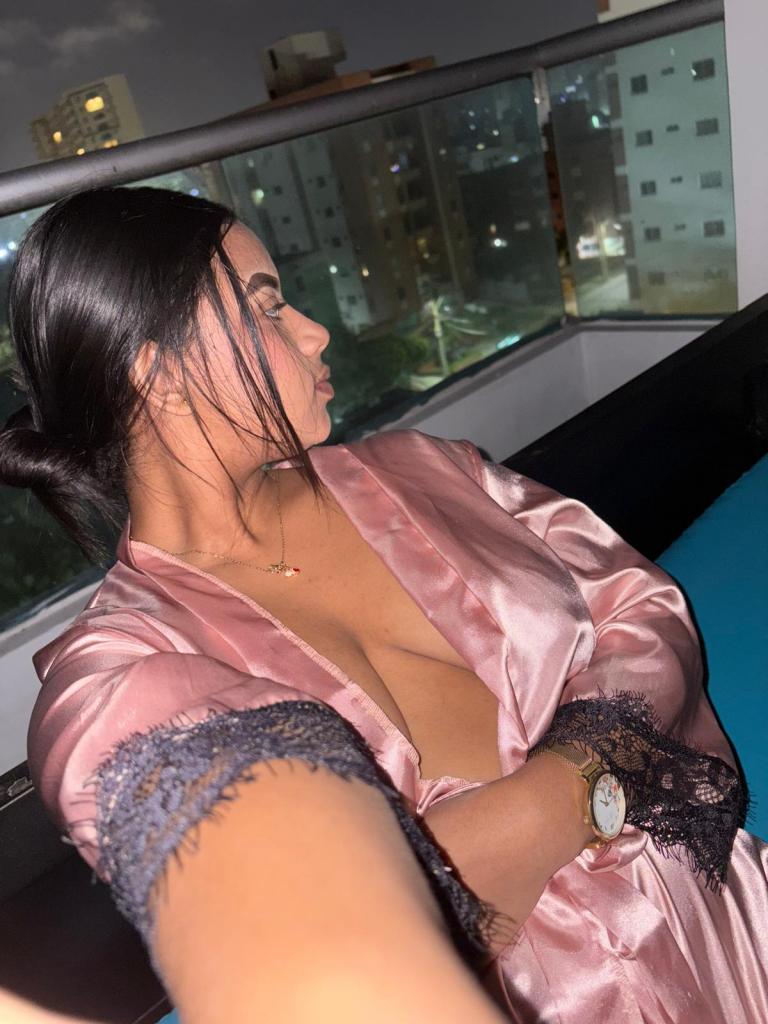 604249229: Chica busca chico en Asturias