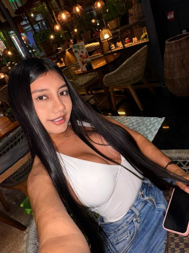 Chica busca chico en Granada: 