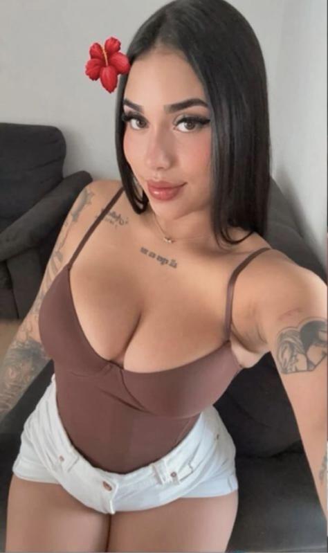 Chica busca chico en Almería: 