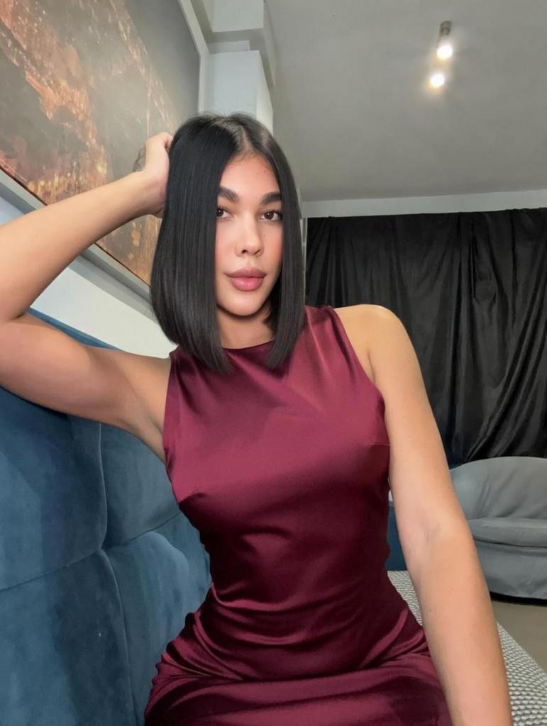 610912997: Chica busca chico en Madrid