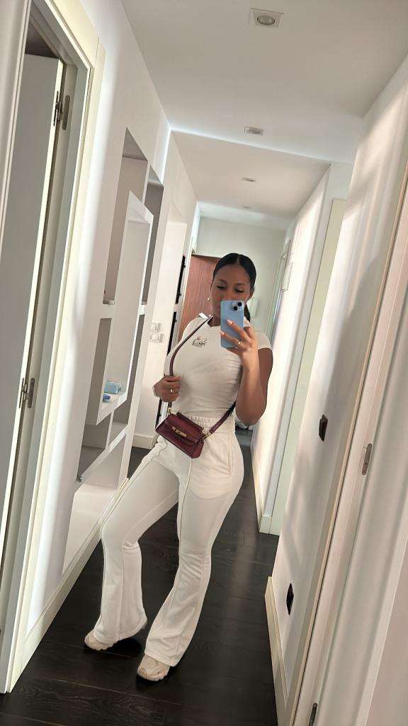 Chica busca chico en Sevilla: 