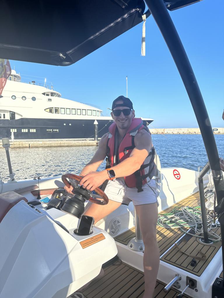 Chico busca chica en Barcelona: 