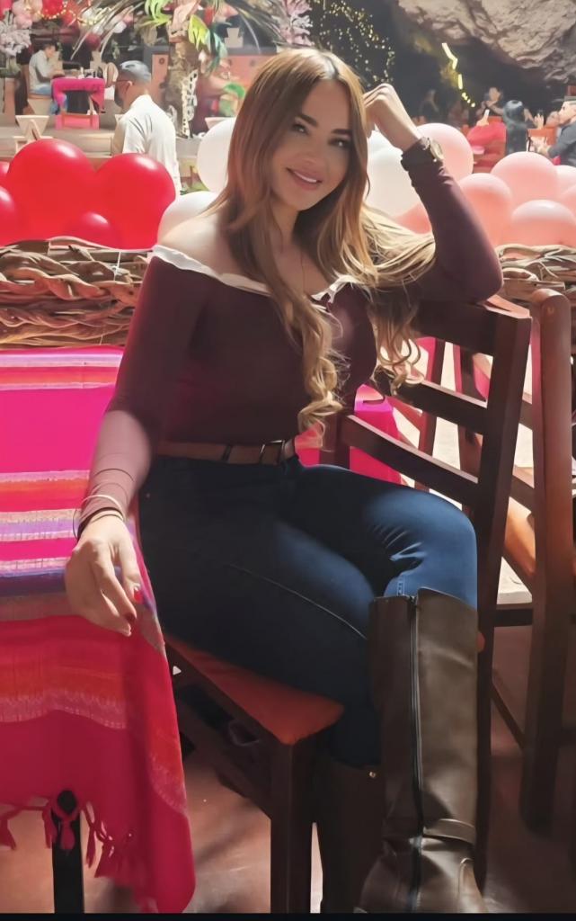 643609878: Chica busca chico en Granada