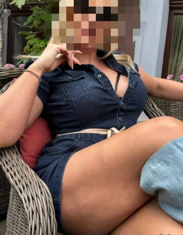 Chica busca chico en Cádiz: 