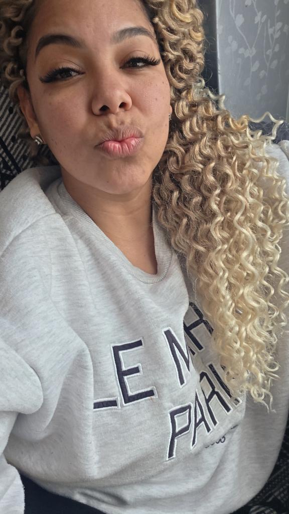 Chica busca chico en Asturias: 