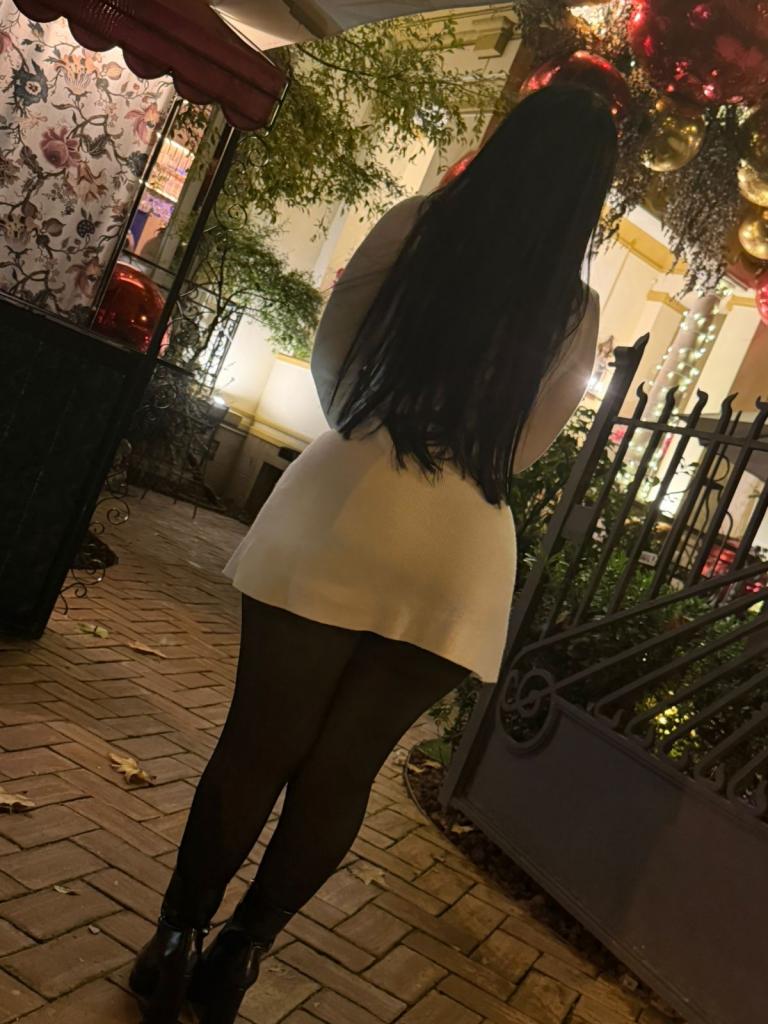 Chica busca chico en Sevilla: 