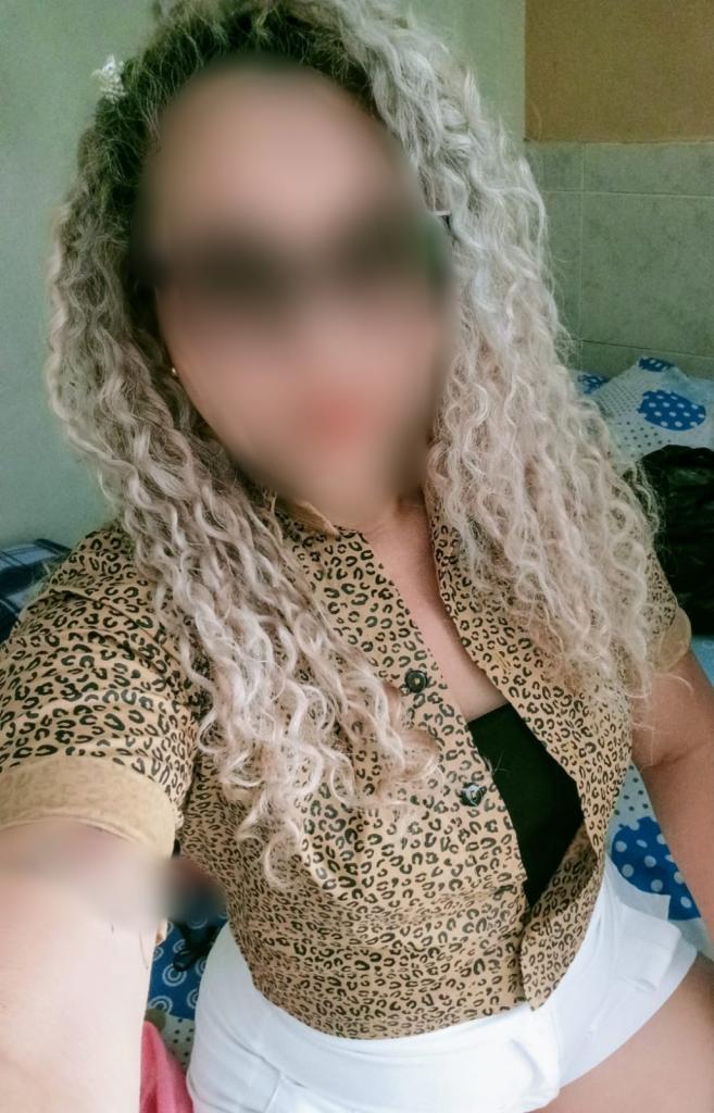 Chica busca chico en Almería: 