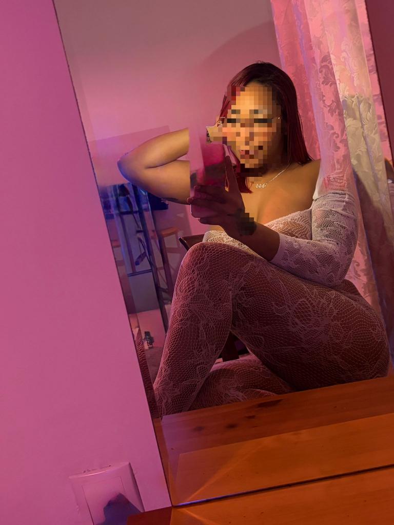 Chica busca chico en Sevilla: 