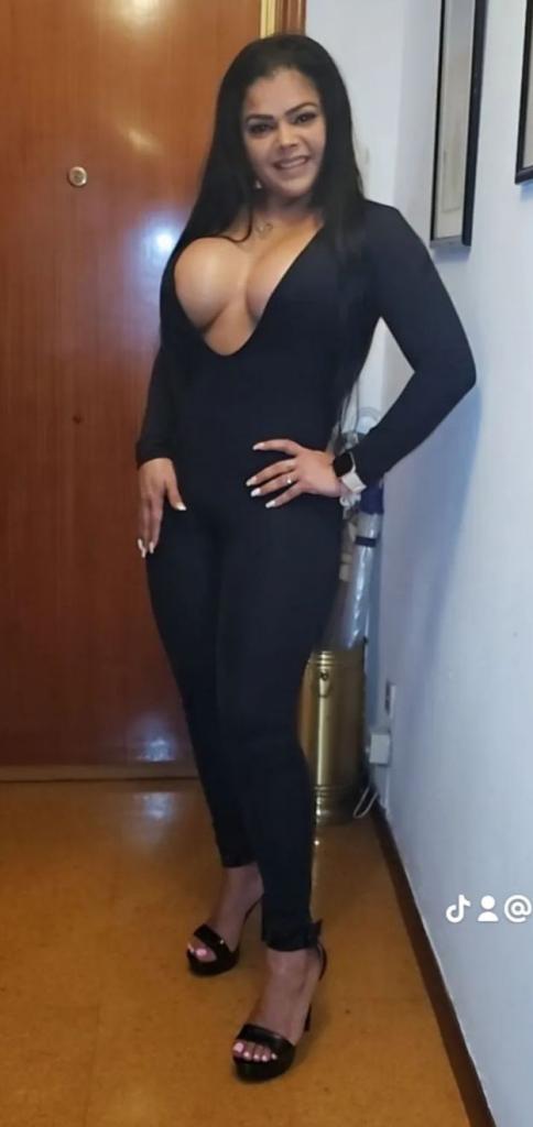 678355416: Chica busca chico en La Coruña