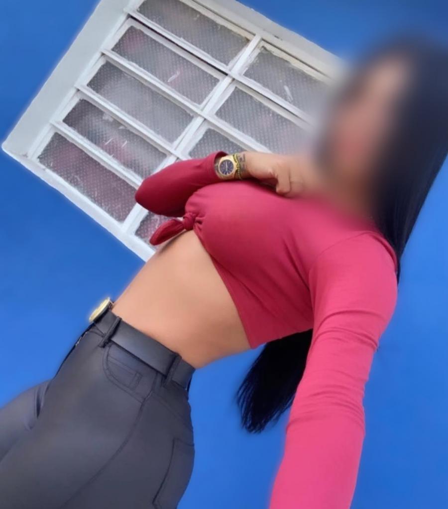 Chica busca chico en Tenerife: 