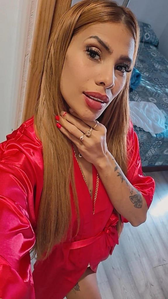 Chica busca chico en Cádiz: 