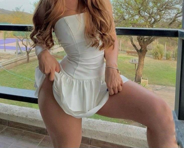 695978369: Chica busca chico en Madrid