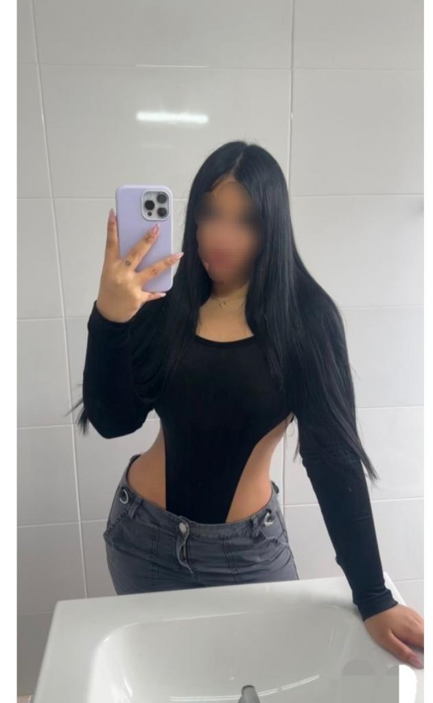 Chica busca chico en Almería: 