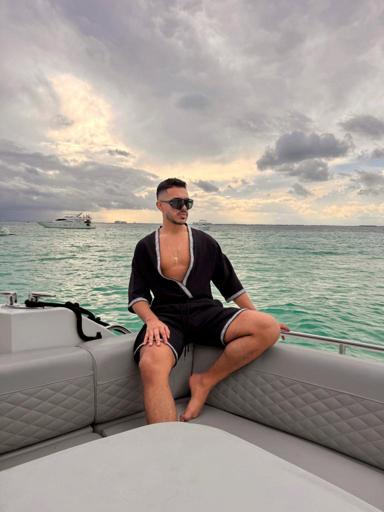 Chico busca chica en Málaga: 