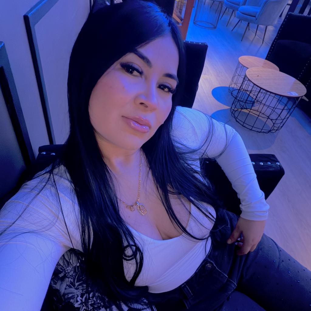 Chica busca chico en Sevilla: 