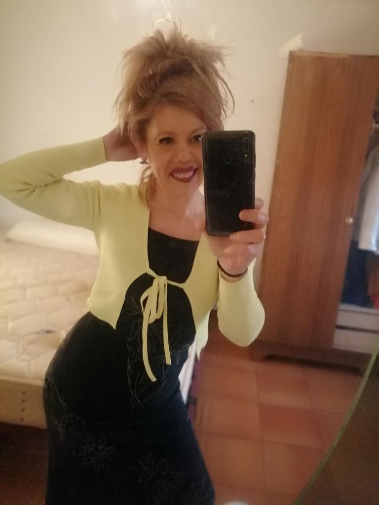 695493387: Chica busca chico en Alicante
