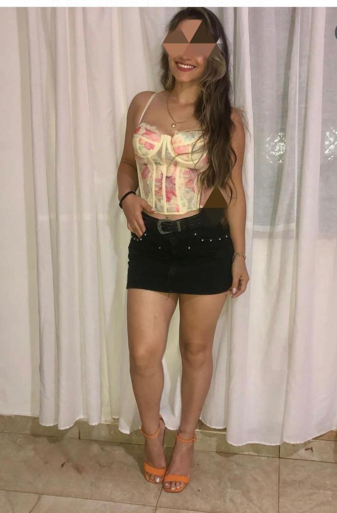 617918985: Chica busca chico en Sevilla