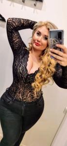 637828903: Chica busca chico en Barcelona