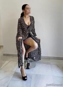 694227779: Chica busca chico en Sevilla