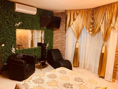 610772481: Chica busca chico en Madrid