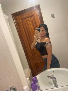 661085611: Chica busca chico en Cádiz