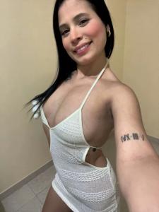 661085611: Chica busca chico en Cádiz