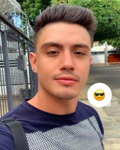 653577944: Chico busca chica en Valencia