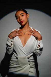 664238681: Chica busca chico en Málaga