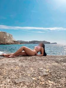 647044096: Chica busca chico en Mallorca