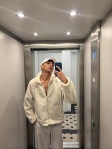 635037929: Chico busca chica en Barcelona