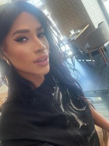 663474317: Transexual en Málaga