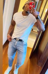 631036598: Chico busca chica en Gerona