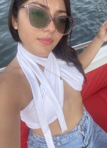 631295879: Chica busca chico en Pontevedra