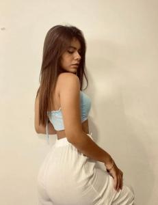 678945336: Chica busca chico en Granada