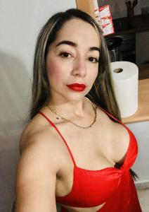614996467: Chica busca chico en Tarragona