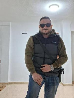 633721546: Chico busca chica en Valencia