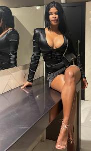 610048307: Chica busca chico en La Coruña