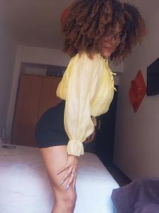 641466495: Chica busca chico en León