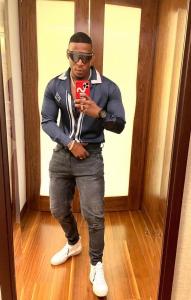 631036598: Chico busca chica en Gerona