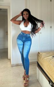 617560384: Chica busca chico en Málaga