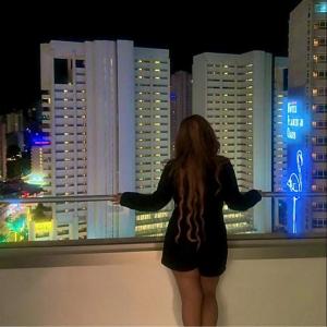 675131694: Chica busca chico en Orense