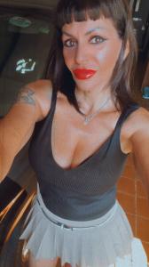 672175651: Chica busca chico en Sevilla