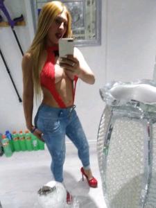 627116149: Chica busca chico en Barcelona