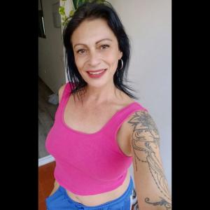 695822423: Chica busca chico en Ibiza