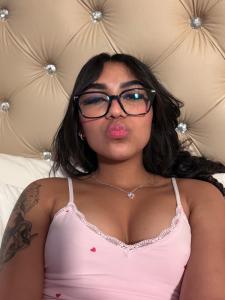 614746924: Chica busca chico en La Coruña