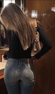 647649123: Chica busca chico en Badajoz