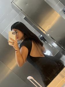 631295879: Chica busca chico en Pontevedra