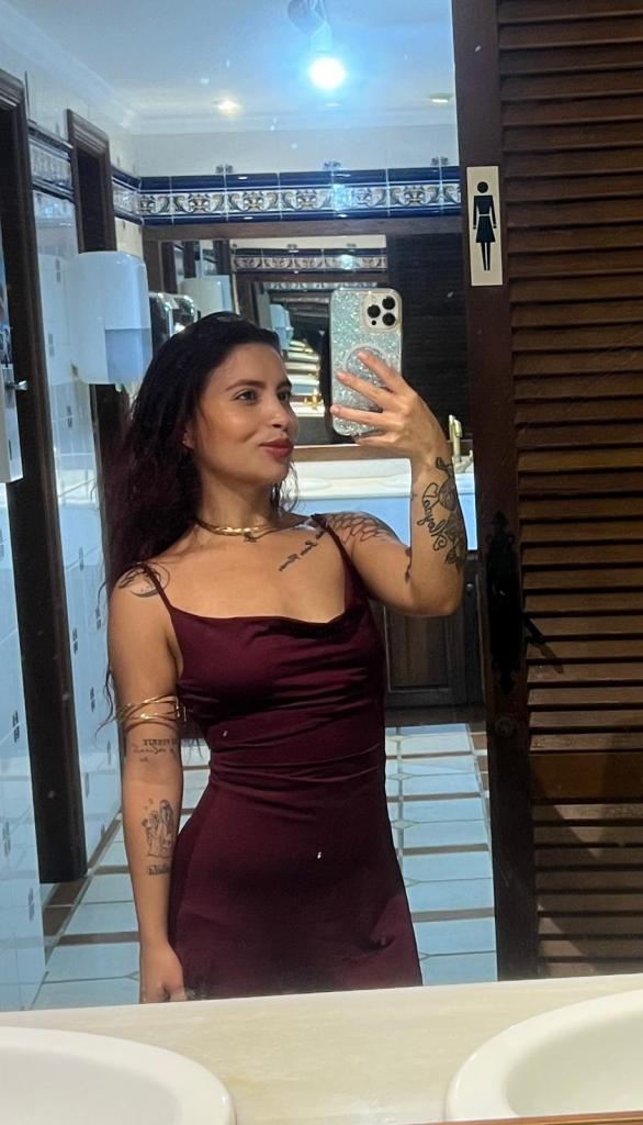 Chica busca chico en Almería: 