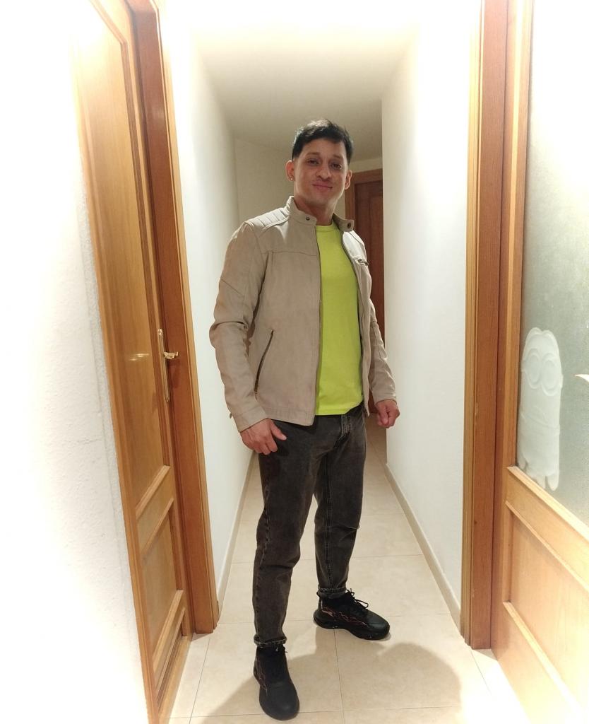 Chico busca chica en Zaragoza: 