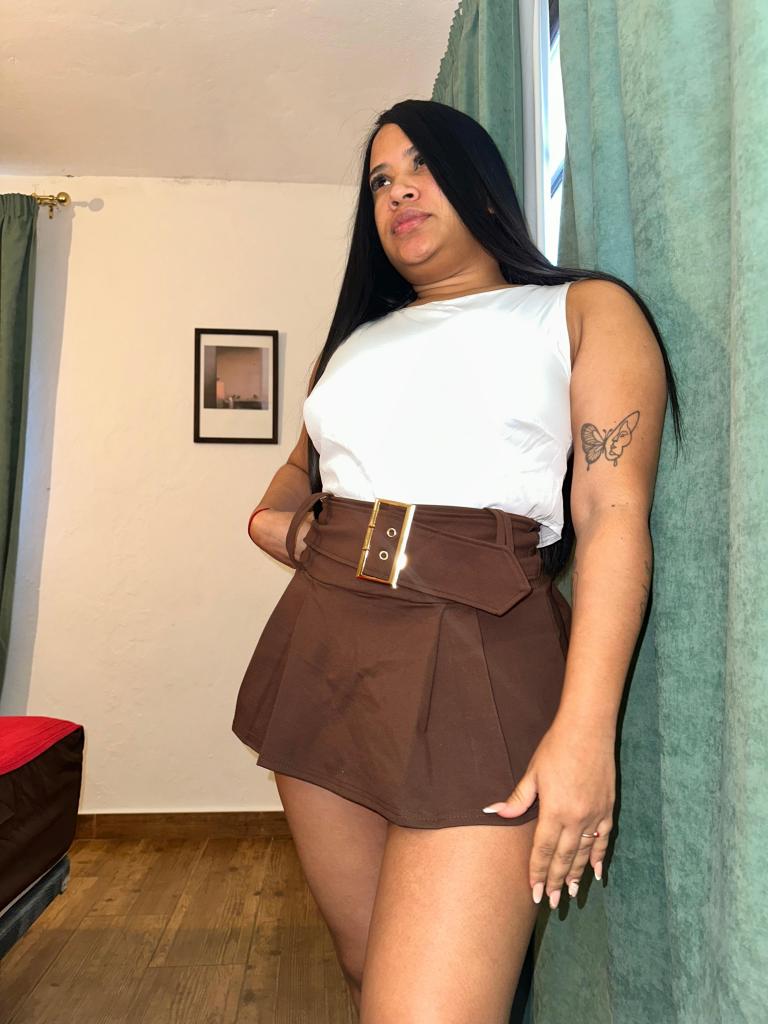 Chica busca chico en Cádiz: 